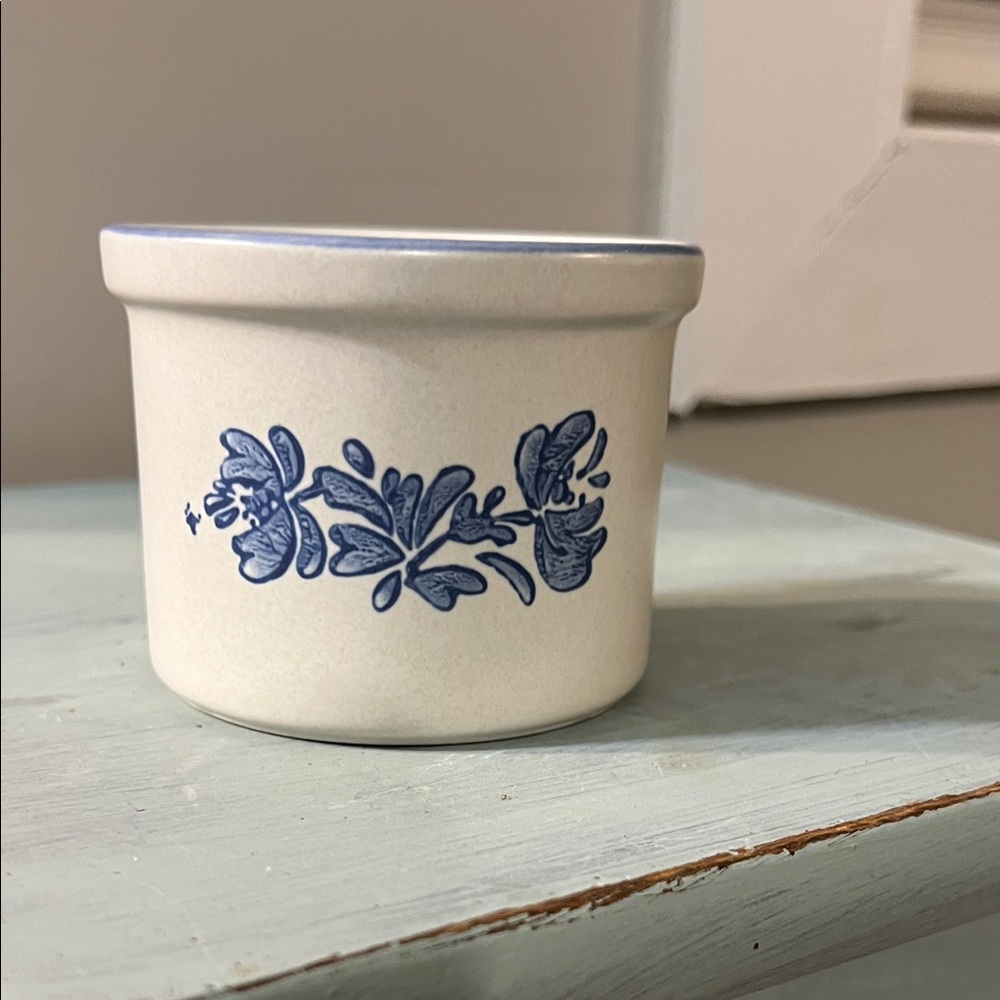 Pfaltzgraff Blue Floral Stoneware Crock